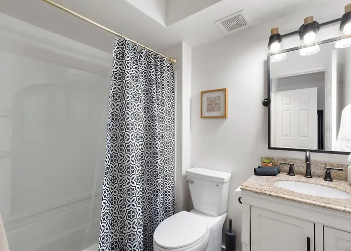 Boho And Cozy ~ Work From ~ Pool + Hot Tub 365! Apartment