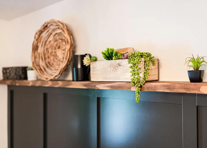 Boho And Cozy ~ Work From ~ Pool + Hot Tub 365! Apartment Scottsdale